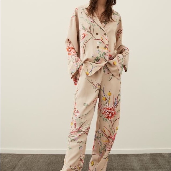 H&M Set Pants (M) Blouse (S) - Picture 6 of 6